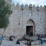 הקסם של שער יפו בירושלים: השהות המושלמת במלון פעמונים